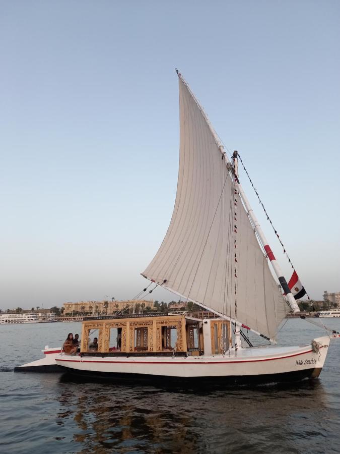 Nile Sunrise Boat for Private Rental Luxor Exterior foto