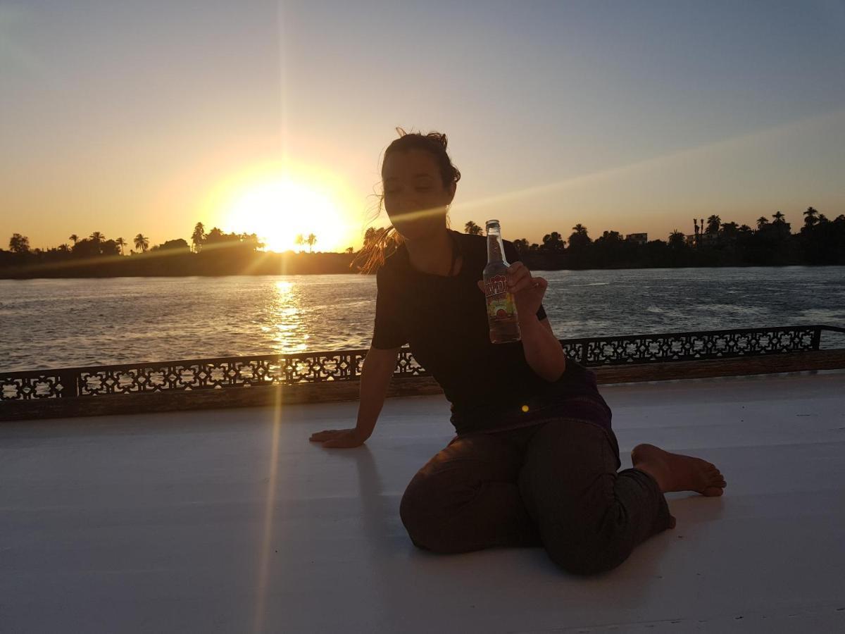 Nile Sunrise Boat for Private Rental Luxor Exterior foto