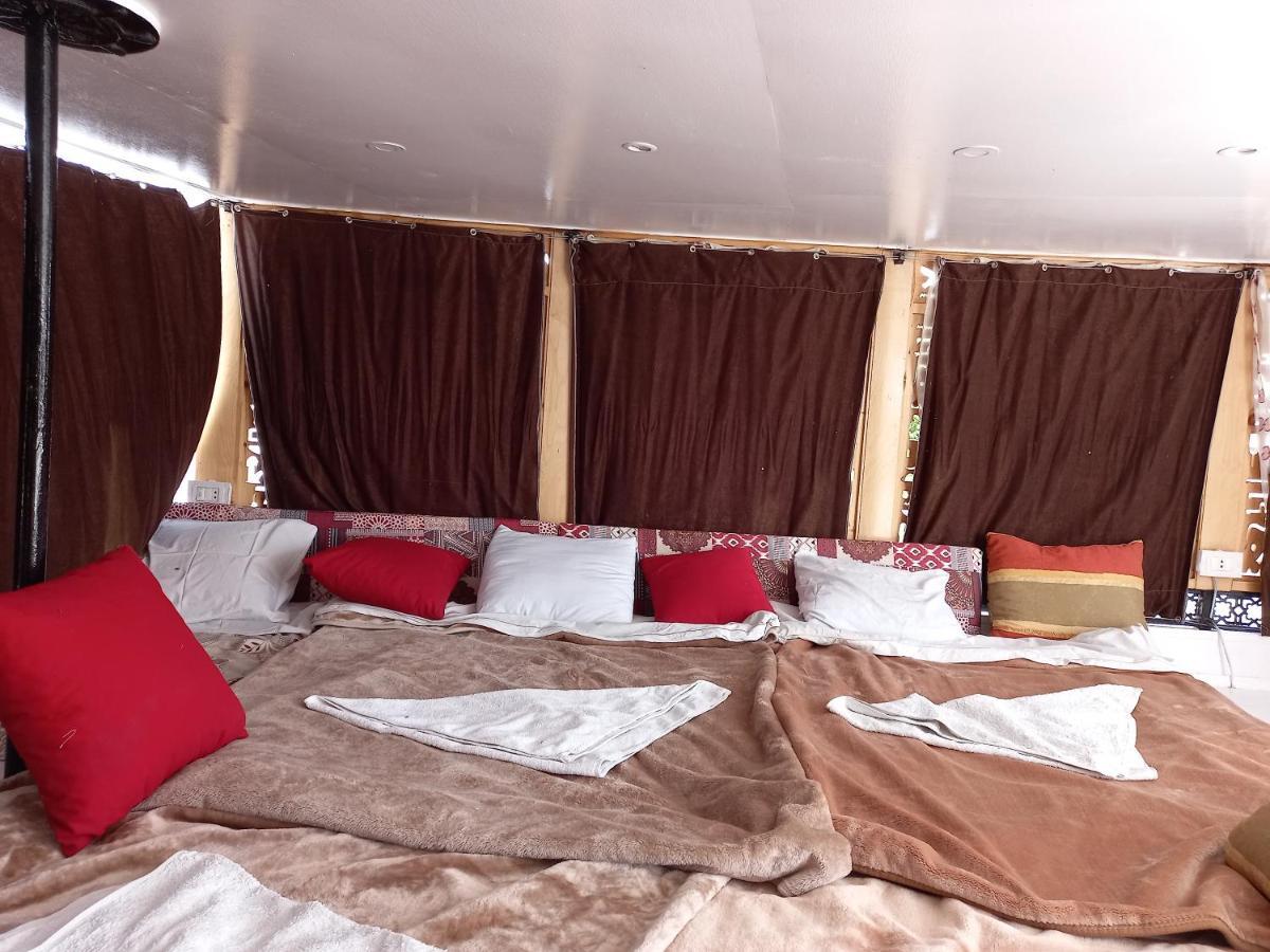 Nile Sunrise Boat for Private Rental Luxor Exterior foto