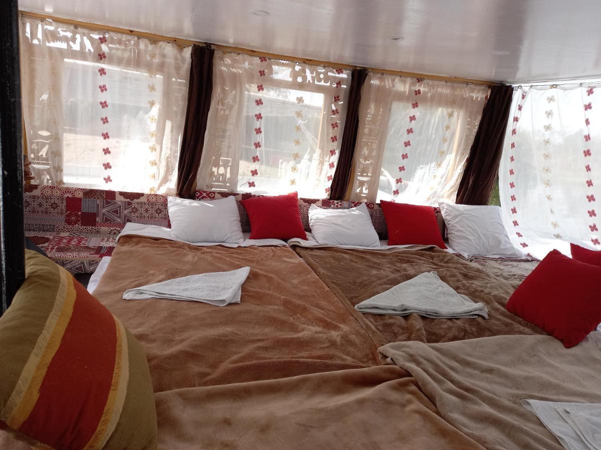 Nile Sunrise Boat for Private Rental Luxor Exterior foto