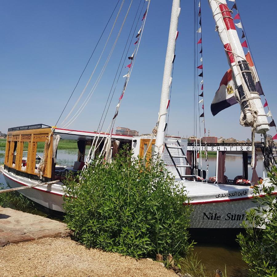 Nile Sunrise Boat for Private Rental Luxor Exterior foto