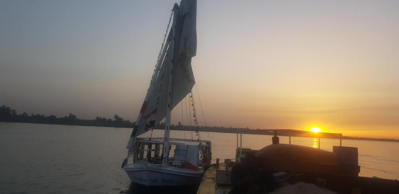 Nile Sunrise Boat for Private Rental Luxor Exterior foto
