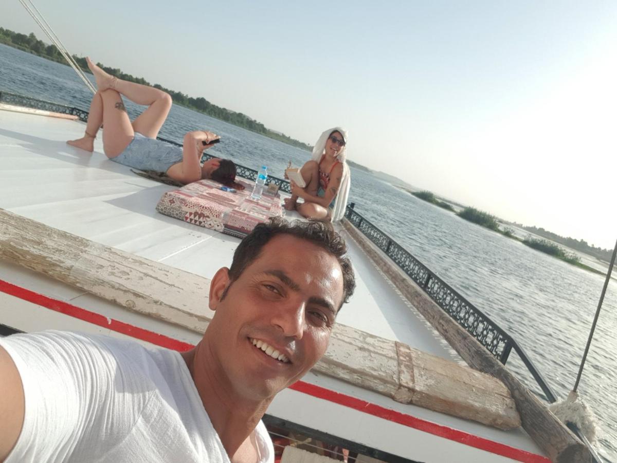 Nile Sunrise Boat for Private Rental Luxor Exterior foto