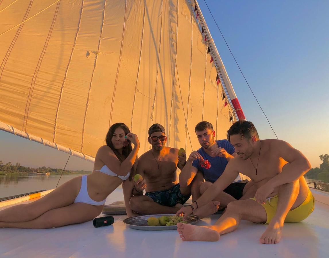Nile Sunrise Boat for Private Rental Luxor Exterior foto